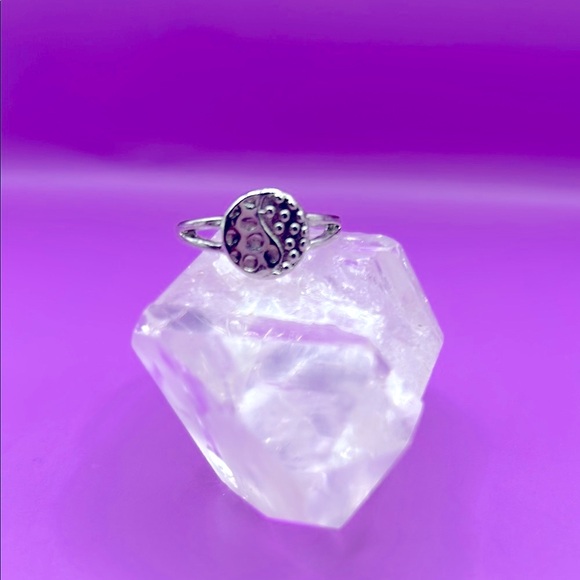 🟣 Exclusively Fancy Silver Ying Yang Ring NWT 🟣 - Picture 3 of 5